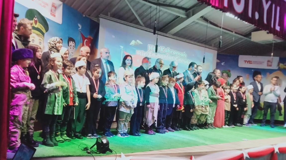 TARİH YAZAN ÇOCUKLAR